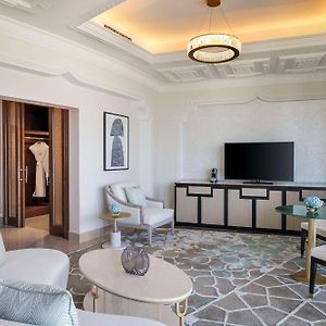 Premier King Room